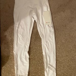 BRAND NEW: Lululemon White Leggings